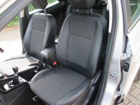 Ford Ecosport 1.0T EcoBoost Titanium Euro 6 (s/s) 5dr 23