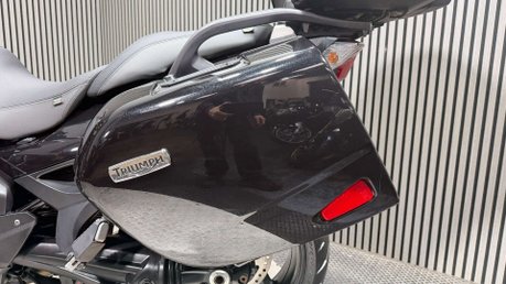 Triumph Trophy 1200 1215 SE 2016 ONLY 19K MOT SEPTEMBER 2027 FULL LUGGAGE 31