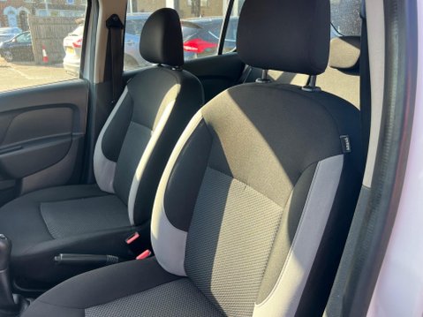 Dacia Sandero 1.2 Ambiance Euro 6 5dr 12