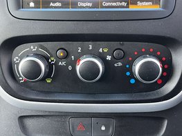 Renault Trafic 2.0 Trafic Sport Energy dCi 5dr 46