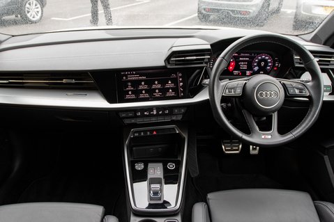 Audi A3 SPORTBACK TFSI S LINE MHEV 3