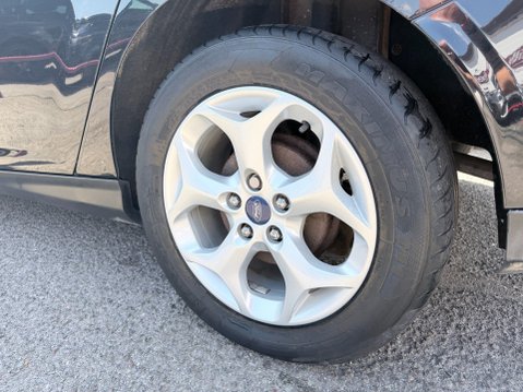 Ford Focus 1.6 STUDIO 8