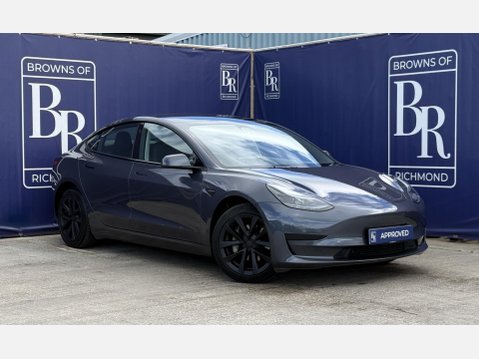 Tesla Model 3 Saloon 4dr Electric Auto RWD (241 bhp) 1