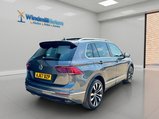 Volkswagen Tiguan 2.0 TDI R-Line DSG 4Motion Euro 6 (s/s) 5dr 11