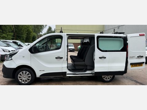 Renault Trafic 1.6 dCi 27 Business Crew Van Double Cab 6dr Diesel Manual SWB Euro 6 (120 p 27