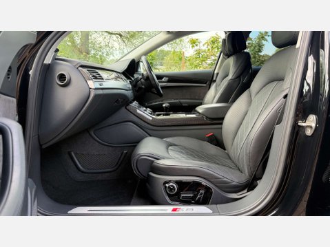 Audi S8 4.0 S8 V8 TFSI Quattro Auto 4WD 4dr 11