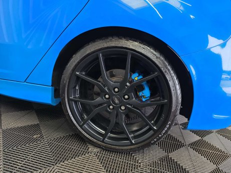 Ford Focus 2.3T EcoBoost RS Hatchback 5dr Petrol Manual AWD Euro 6 (s/s) (350 ps) 23