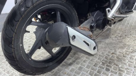 Honda Vision NSC 50 R 2014 17K RUNNING PROJECT SCOOTER 50CC SPARES OR REPAIR 10