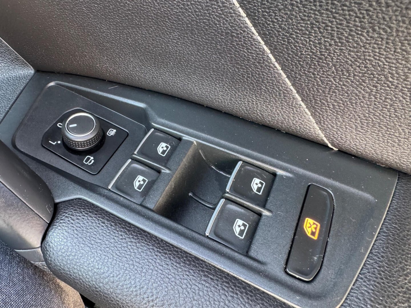 2020 Volkswagen Tiguan — image 46