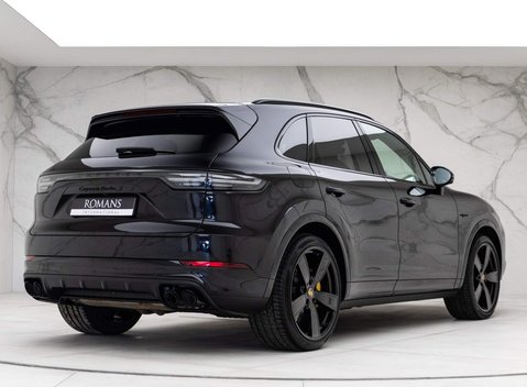 Porsche Cayenne TURBO S 24