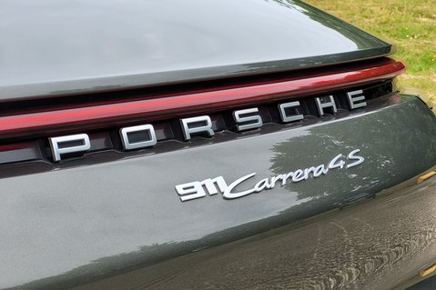 Porsche 911 CARRERA 4S PDK 15