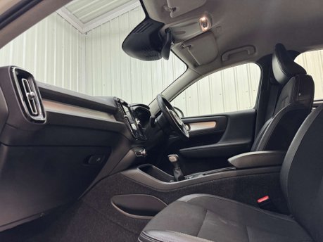 Volvo XC40 2.0 XC40 Momentum D3 5dr 54