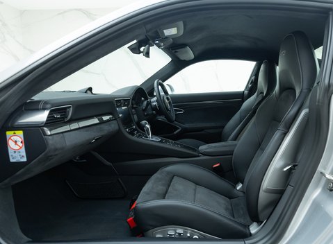 Porsche 911 GT3 (991.2) 14