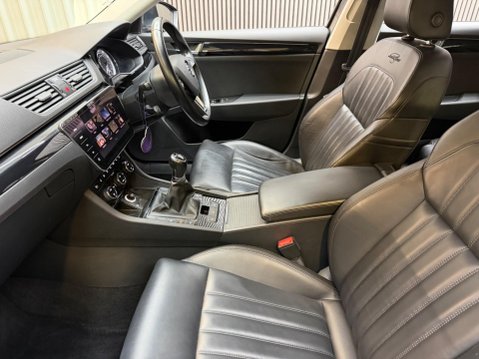 Skoda Superb 2.0 TDI Laurin & Klement Euro 6 (s/s) 5dr 51
