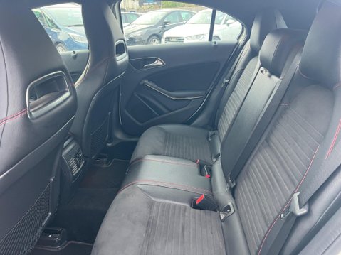 Mercedes-Benz A Class 1.5 A180d AMG Line (Executive) 7G-DCT Euro 6 (s/s) 5dr 27