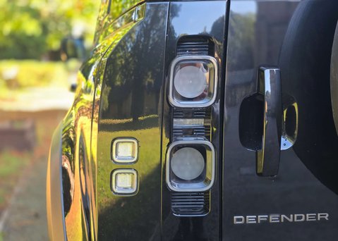 Land Rover Defender 3.0 Defender X MHEV Auto 4WD 5dr 78