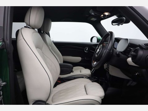 Mini Hatch 1.5 Cooper Exclusive Auto 3dr 11