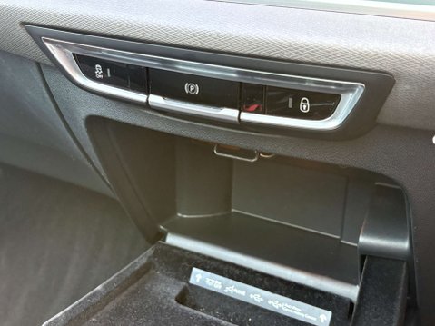 Citroen C4 Picasso 1.6 C4 Picasso Exclusive+ Blue HDi Auto 5dr 50