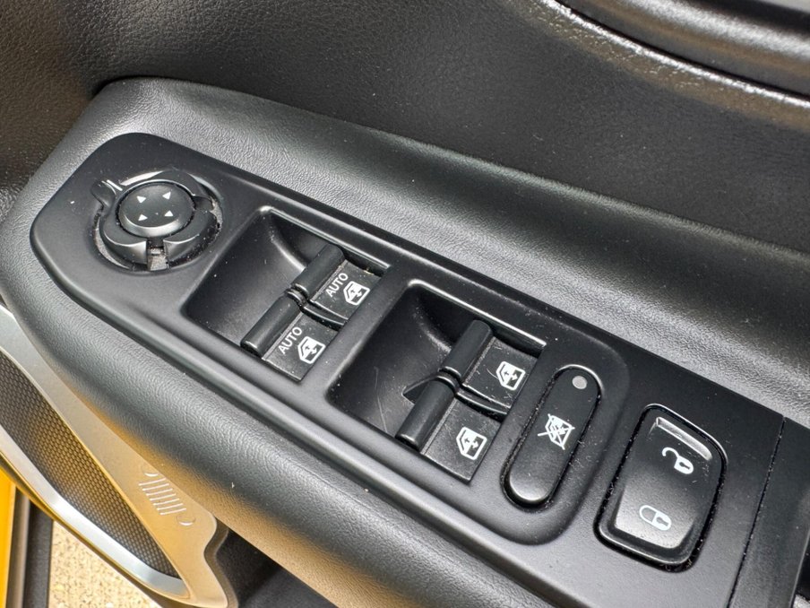 2018 Jeep Renegade — image 36