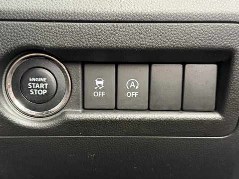 Suzuki Ignis 1.2 Dualjet 12V Hybrid SZ5 5dr 31
