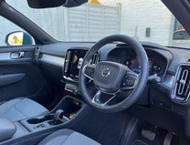 Volvo XC40 2.0 B3 Core Estate 5dr Hybrid Electric Auto Euro 6 (163 bhp) 10