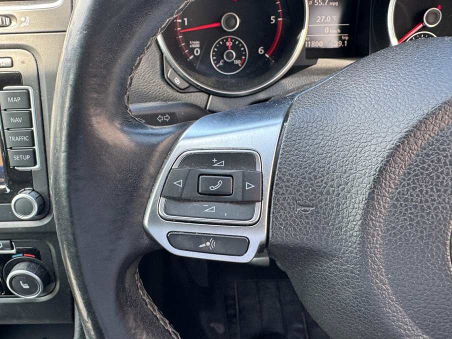 2012 Volkswagen Golf — image 18