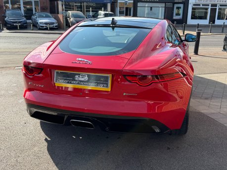 Jaguar F-Type I4 R-DYNAMIC 16