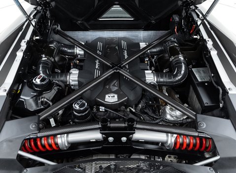 Lamborghini Aventador SV LP 750-4 Roadster 39