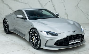 Aston Martin V12 Vantage 8