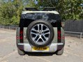 Land Rover Defender HSE MHEV 7