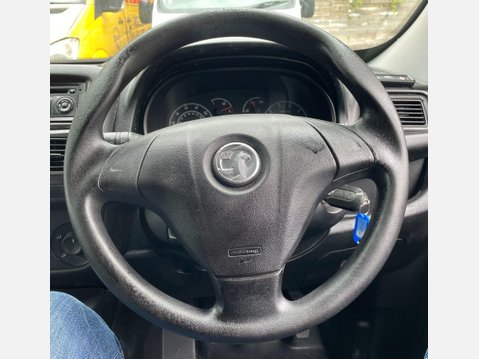 Vauxhall Combo 1.6 Turbo D 2300 Sportive Panel Van 4dr Diesel Manual L2 H1 Euro 6 (s/s) (1 25