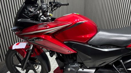 Honda CBF125 CBF125 2013 ONLY 16K 1 FORMER OWNER MOT WARRANTY 125CC 29