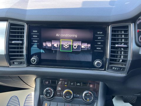 Skoda Kodiaq 2.0 TDI SE DSG 4WD Euro 6 (s/s) 5dr (7 Seat) 13