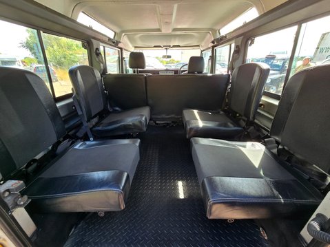 Land Rover Defender 110 TD5 XS STATION WAGON 20