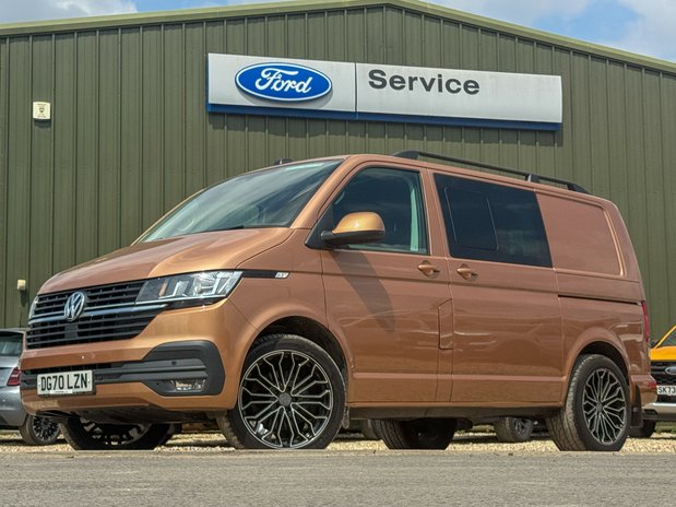 Volkswagen Transporter Crew Cab [SOLD MT] SWB L1H1 Highline Twin Side Doors SELECT 2