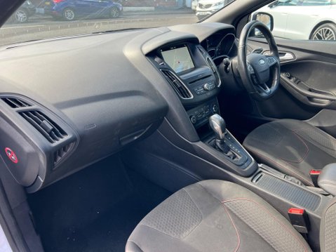Ford Focus 1.5T EcoBoost ST-Line Auto Euro 6 (s/s) 5dr 26