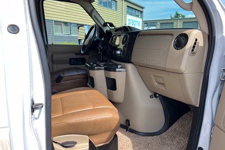 Ford E450 FLEETWOOD. NOW SOLD. SIMILAR REQUIRED. PLEASE CALL 01903 254800. 52