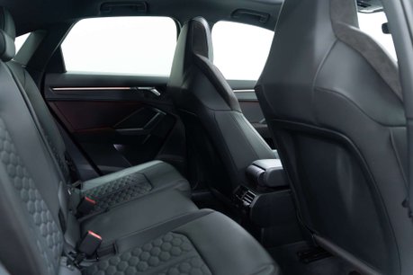 Audi RS Q3 2.5 RS Q3 Sportback TFSI Vorsprung Quattro Semi-Auto 4WD 5dr 40