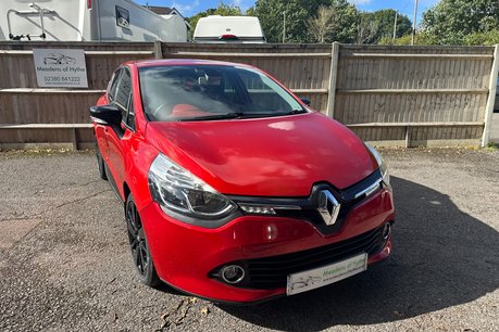 Renault Clio 1.5 DYNAMIQUE S NAV DCI 5 Dr AUTOMATIC