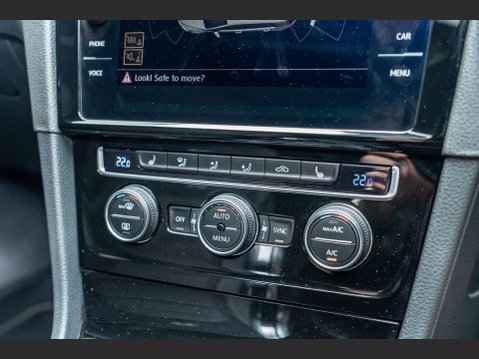 Volkswagen Golf 2.0 Golf R TSi 4Motion Semi-Auto 4WD 5dr 16