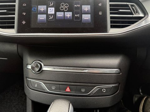 Peugeot 308 2.0 BlueHDi Allure Estate 5dr Diesel Auto Euro 6 (s/s) (150 ps) 30