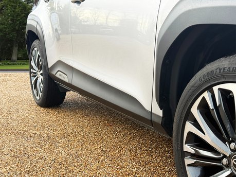 Toyota Yaris Cross EXCEL 15