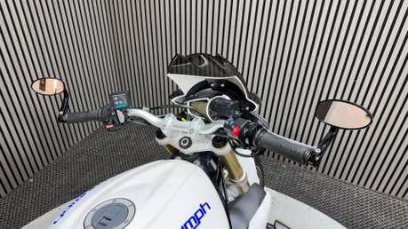 Triumph Street Triple 2013 ONLY 19K, QUICKSHIFTER, ARROW PIPE, NEW MOT 37