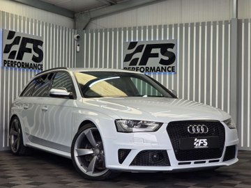 Audi RS4 4.2 FSI V8 Estate 5dr Petrol S Tronic quattro Euro 5 (450 ps)