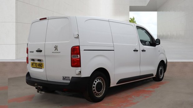 Peugeot Expert MWB L2H1 Professional 2700 Air Con Sensors Tow Bar EURO 6 NO VAT 4