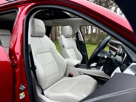 Jaguar F-Pace R-DYNAMIC BLACK 20