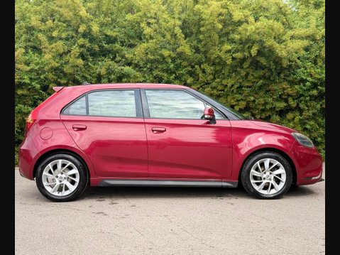 MG MG3 1.5 VTi-TECH 3Form Sport Euro 5 5dr 8