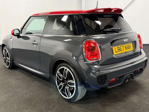 Mini Hatch 2.0 John Cooper Works 3dr 3