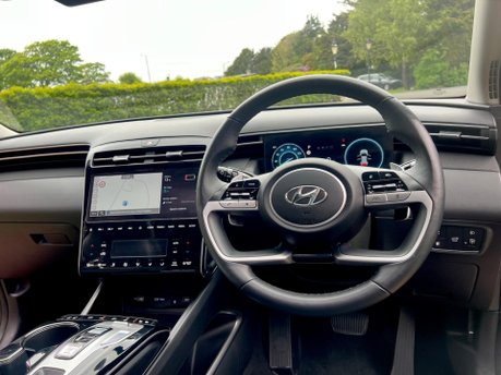 Hyundai TUCSON T-GDI ULTIMATE 12