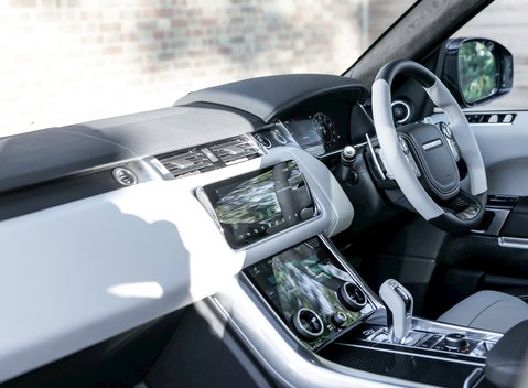 Land Rover Range Rover Sport 5.0 SVR 17